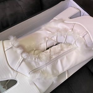 WHITE SNOW DEMONIA BOOTS
